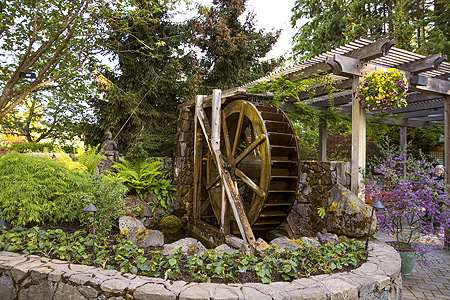 Butchart Gardens water wheel